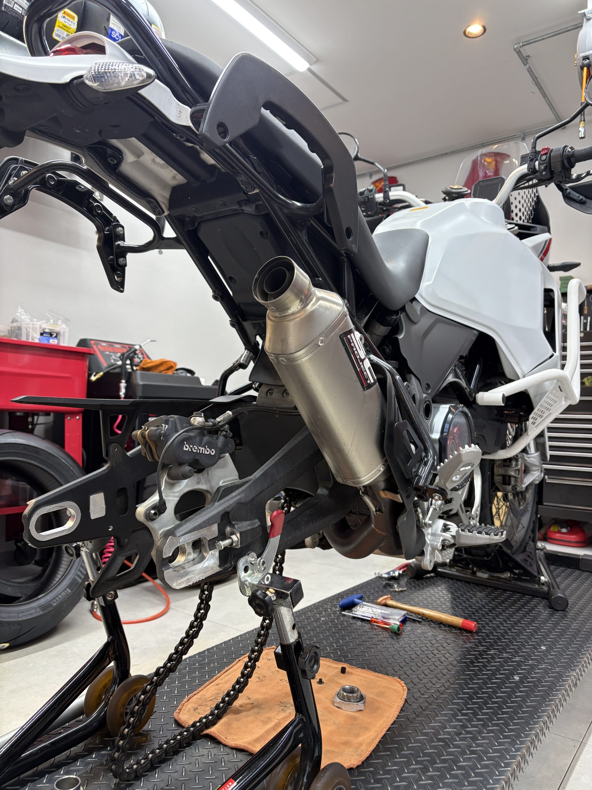 Ducati DesertX タイヤ交換